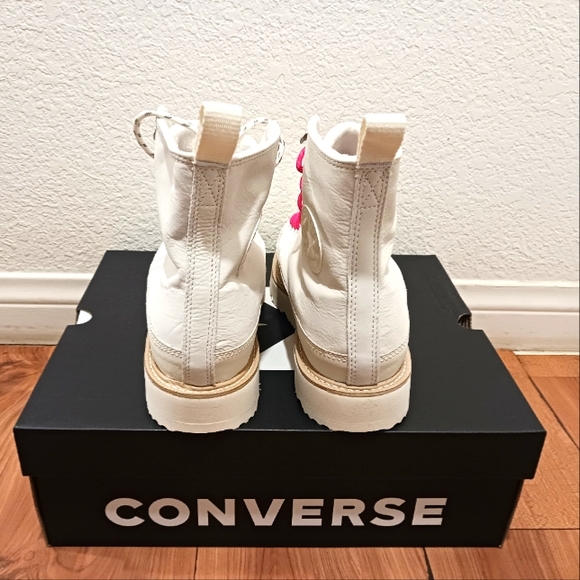 Converse - Picture 3 of 4